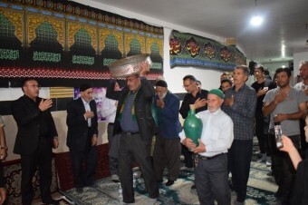 آیین مذهبی طشتگذاری در بیجار برگزار شد