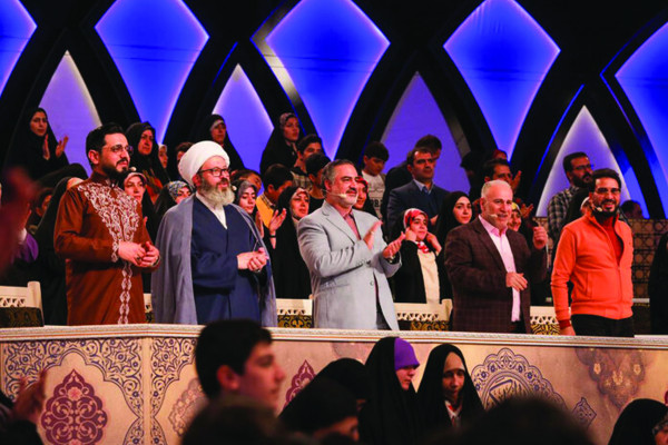 جشن محفل میلاد حضرت محمد (ص) برگزار میشود