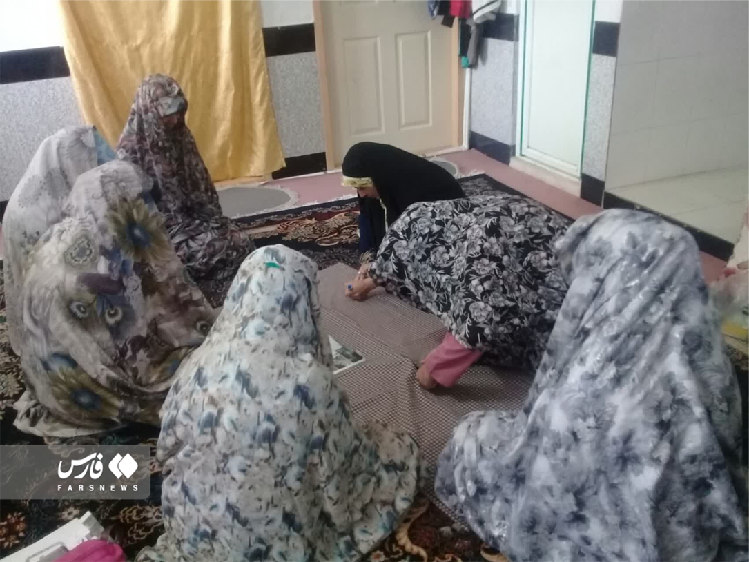 زوج طلبهای که آمار فرزندآوری یک روستا را بالا بردند +عکس زوج طلبهای که آمار فرزندآوری یک روستا را بالا بردند +عکس