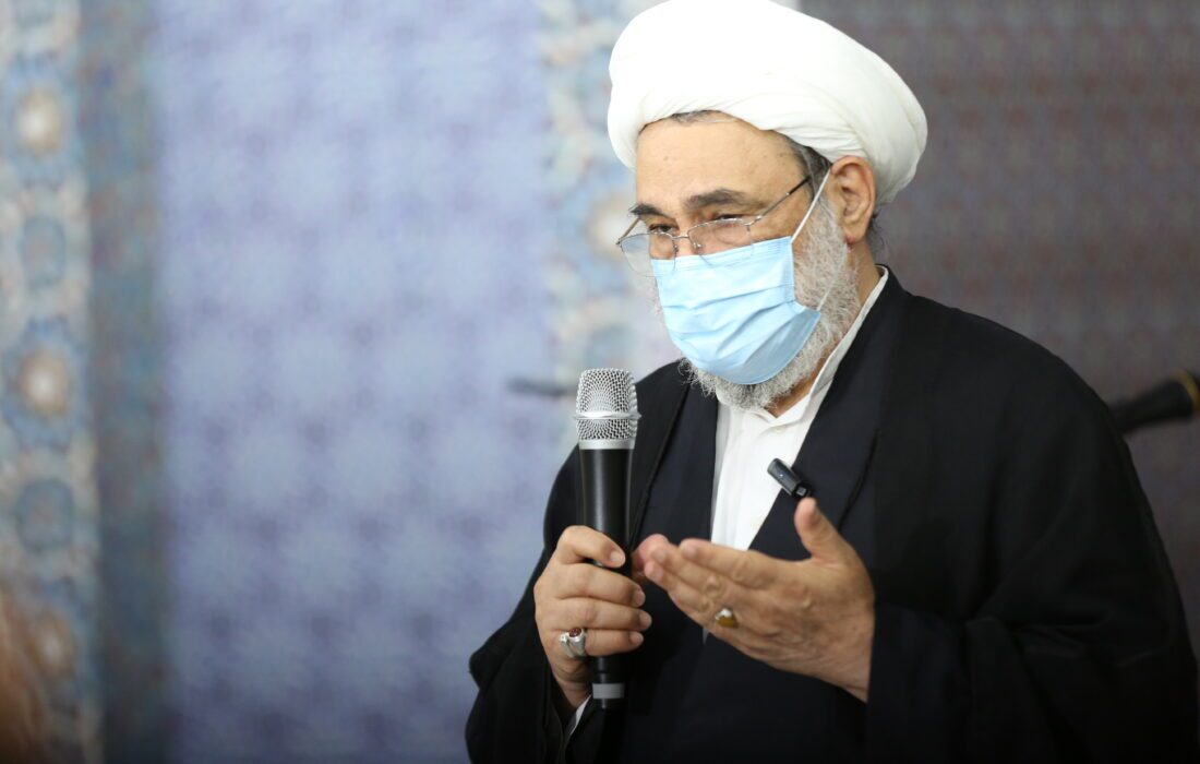 تجلی نگاه امامین انقلاب اسلامی در مسجد جامعه پرداز تجلی نگاه امامین انقلاب اسلامی در مسجد جامعه پرداز