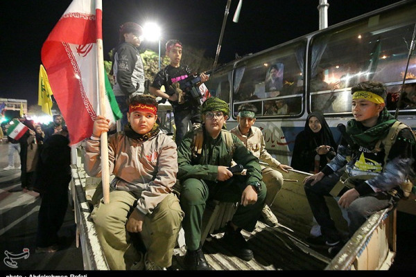 کاروان نمادین اعزام به جبهه در همدان