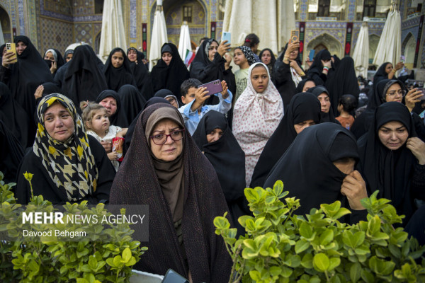 آیین سیاهپوشان حرم رضوی