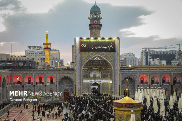 آیین سیاهپوشان حرم رضوی