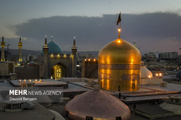 آیین سیاهپوشان حرم رضوی