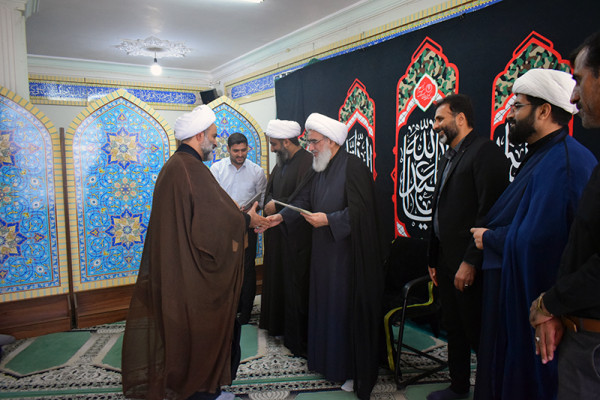 امام جمعه بوشهر از اداره کل تبلیغات اسلامی بازدید کرد