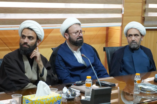 استاندار در جمع کارکنان خدوم نهضت اسلامی همدان