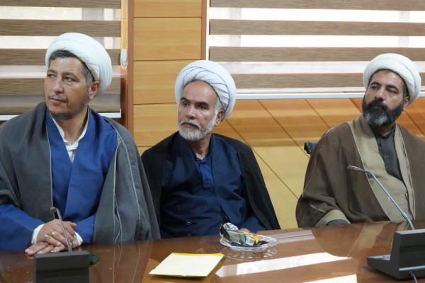 استاندار در جمع کارکنان خدوم نهضت اسلامی همدان