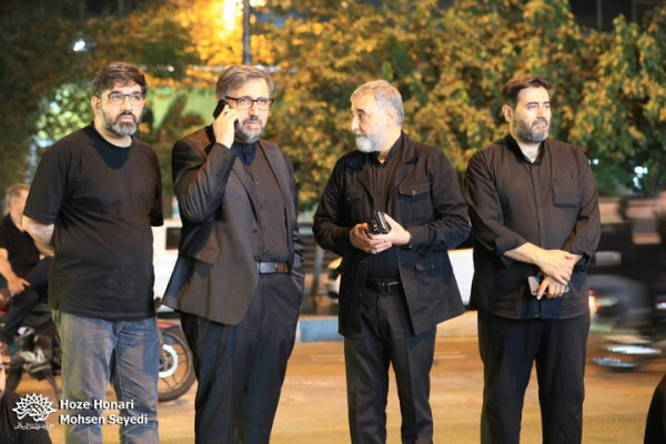 آیین رونمایی هم‌نگاره «وقت بوییدن گل»