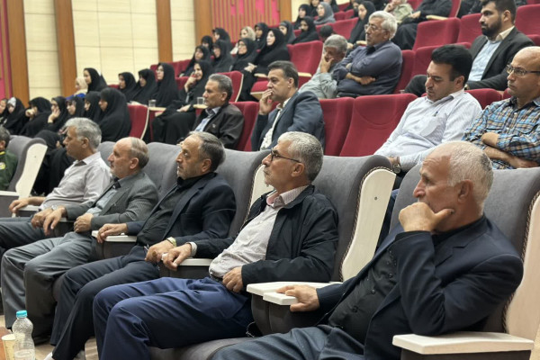 همایش «باید برخاست» ویژه شعرا و نویسندگان در اردبیل