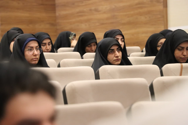 نشست های تخصصی «خشت کج» در تبریز