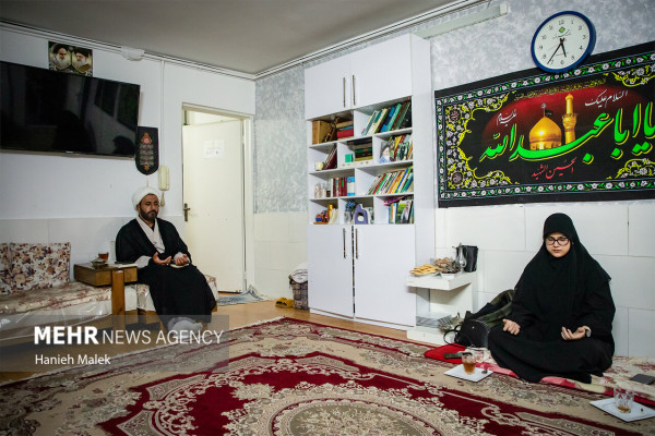 خانه به خانه با نام حسین(ع)