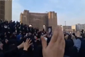 فریاد بلند بانوان تبریزی در محکومیت وطن‌فروشی
